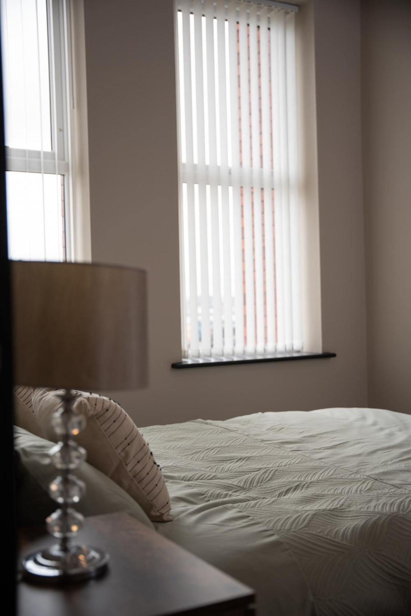 Gibson Manor Apartments Wallasey Room photo
